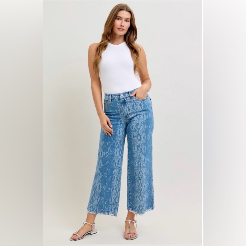 🦩 Judy Blue Snakeskin Ankle Wide Leg Denim